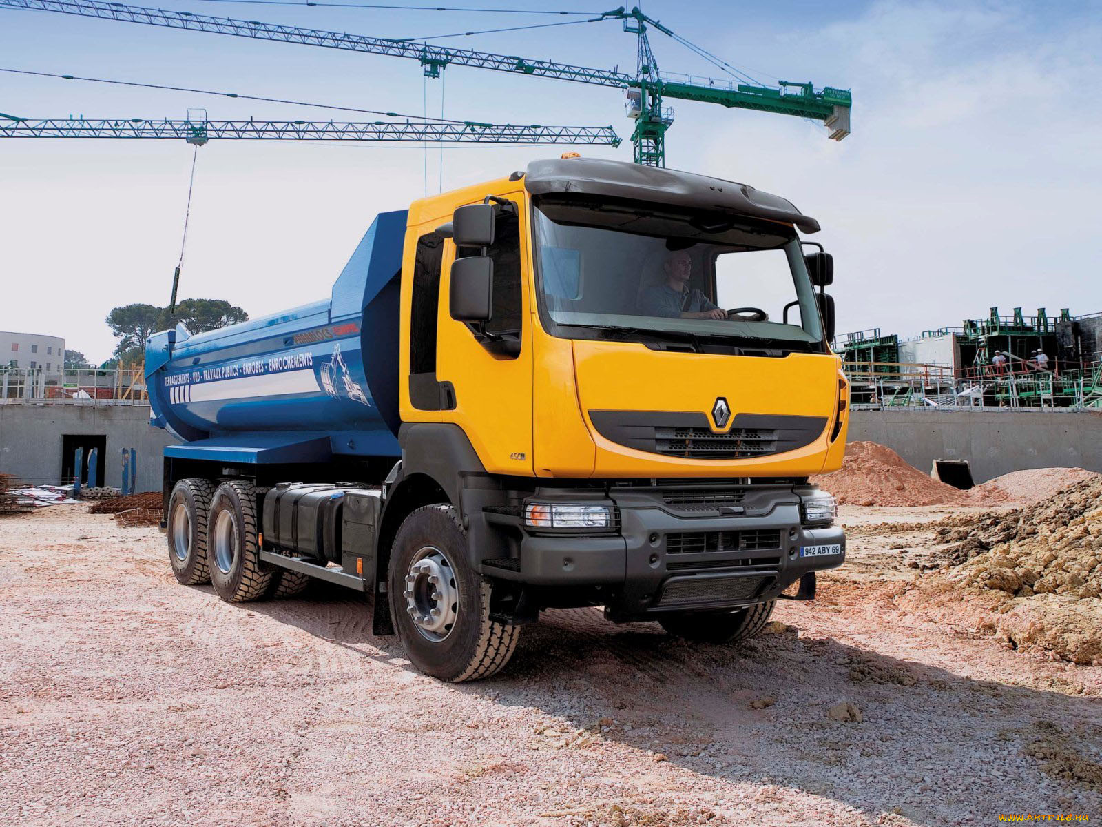 , renault, trucks